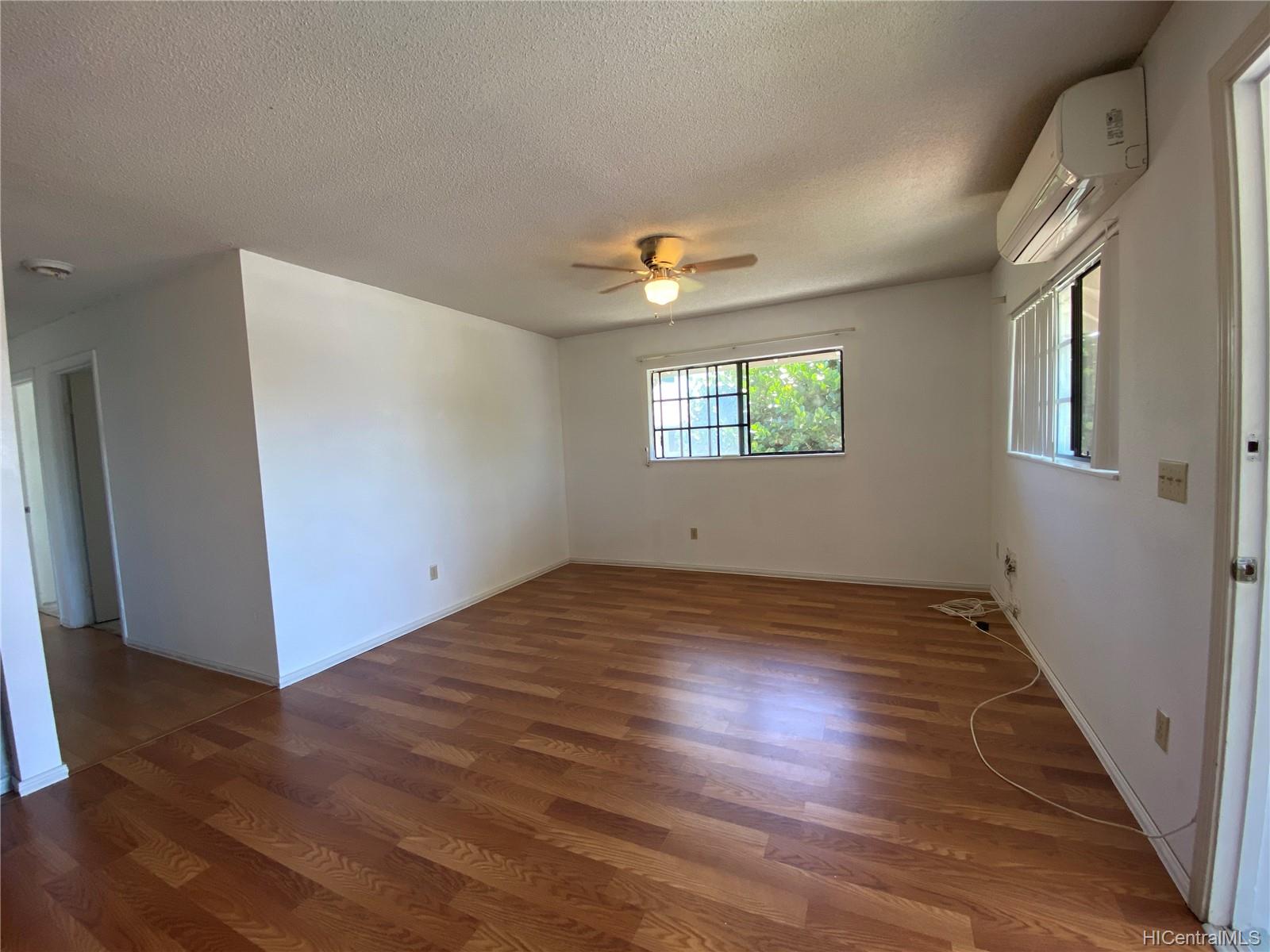 91-1032 Kaiau Avenue  Unit 8E