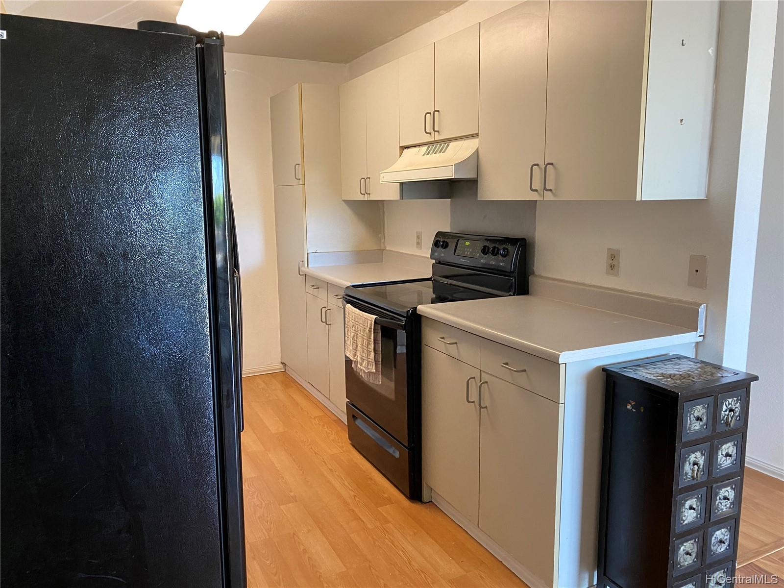 91-1032 Kaiau Avenue  Unit 8E