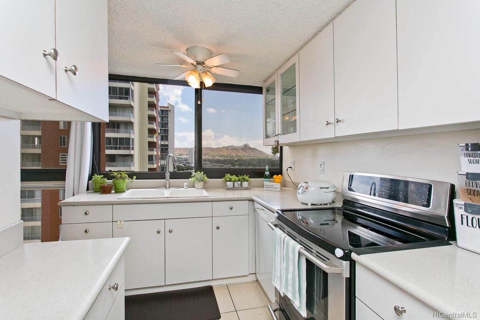 2724 Kahoaloha Lane  Unit 1606