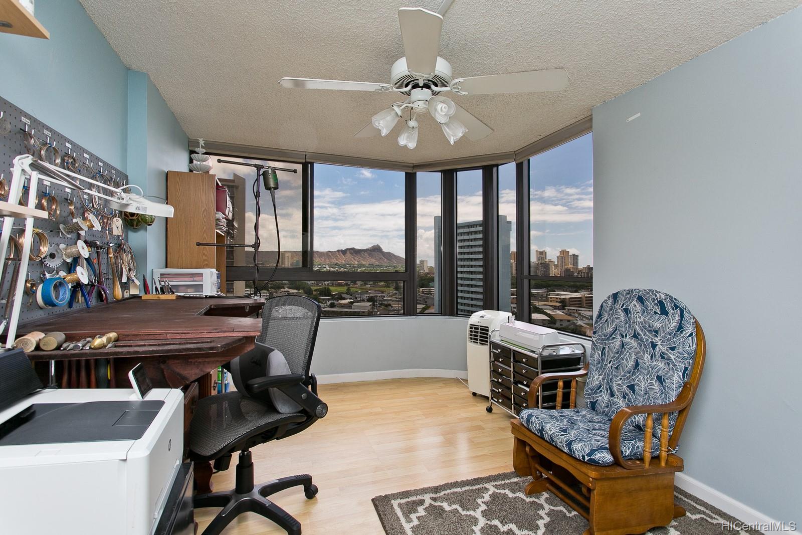 2724 Kahoaloha Lane  Unit 1606