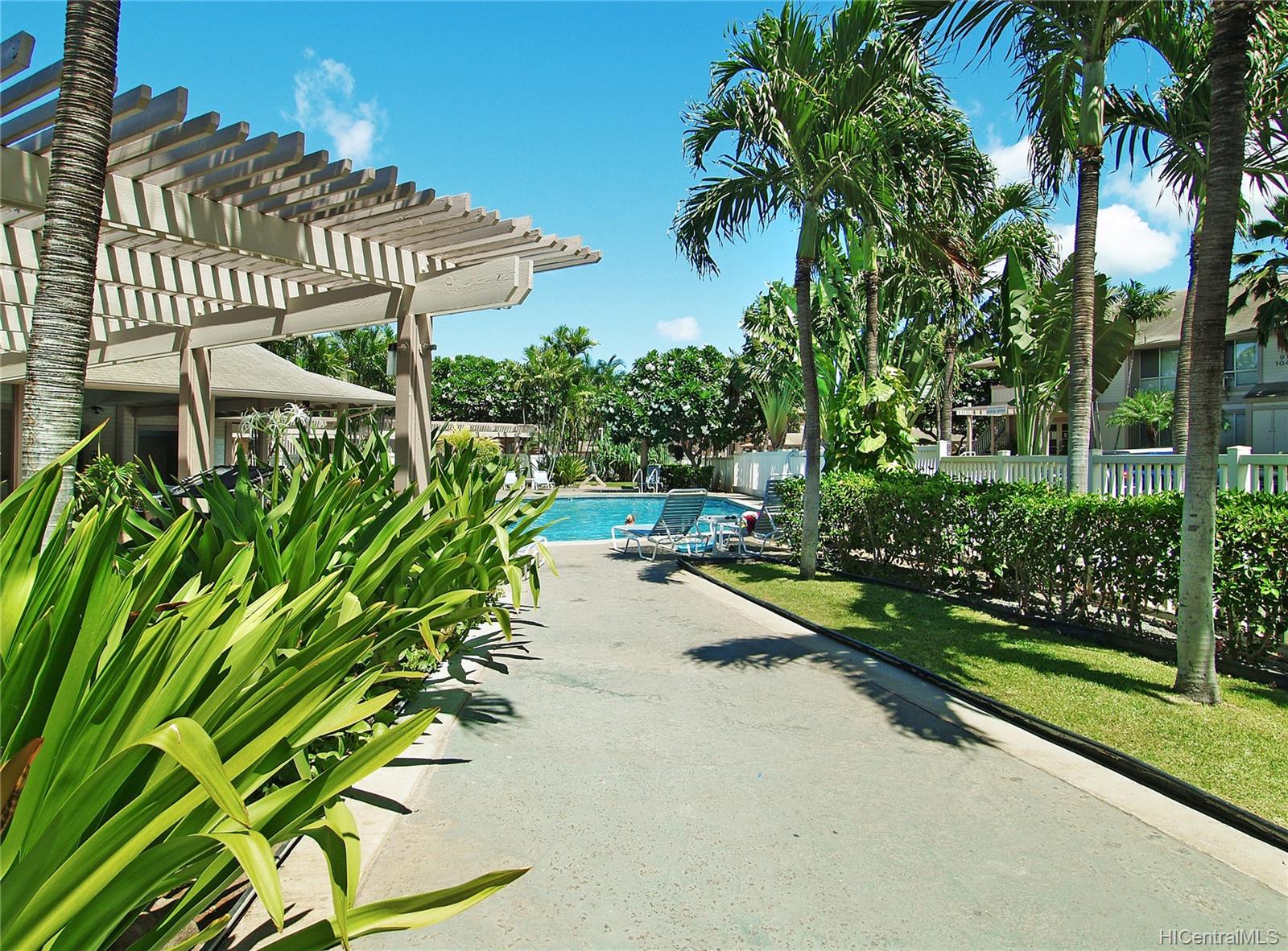 Palm Villas 911119 Puamaeole Street Unit 18C Ewa Beach HI 96706 sold