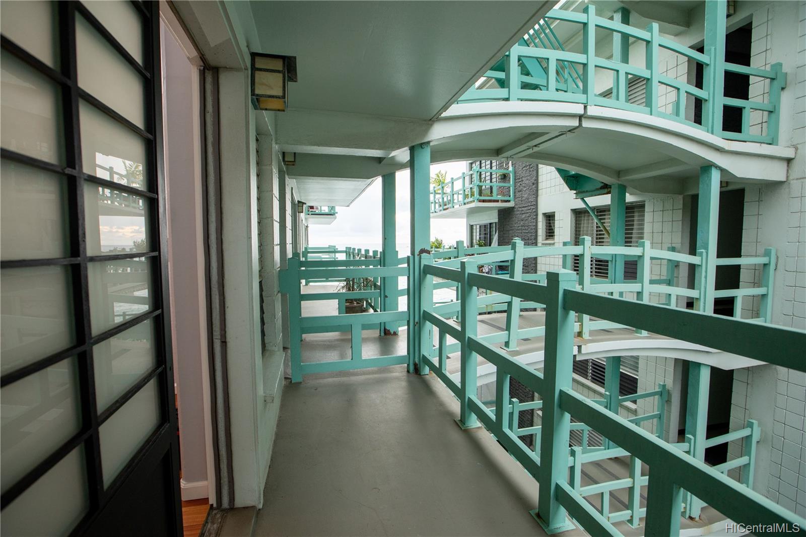 2957 Kalakaua Avenue  Unit 415