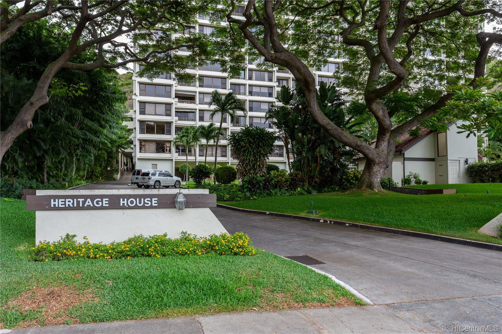 Heritage House Hawaii-kai 6710 Hawaii Kai Drive  Unit 410