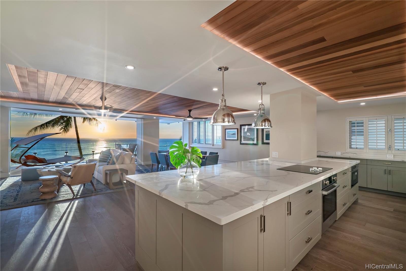 3003 Kalakaua Avenue  Unit 6A