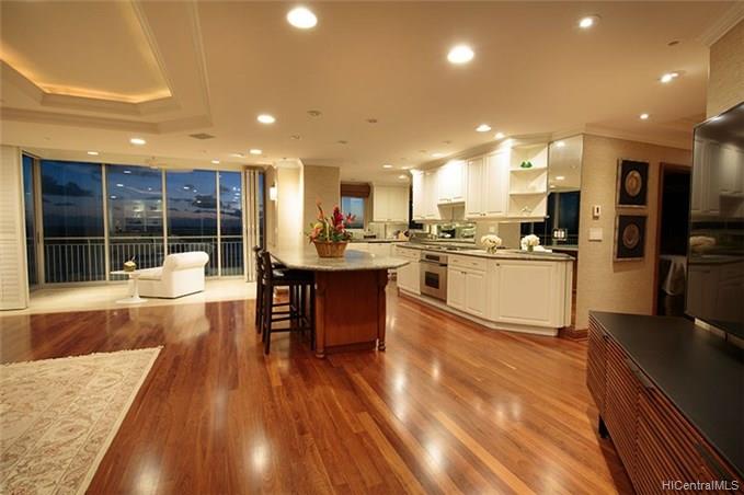 2969 Kalakaua Avenue  Unit 1201