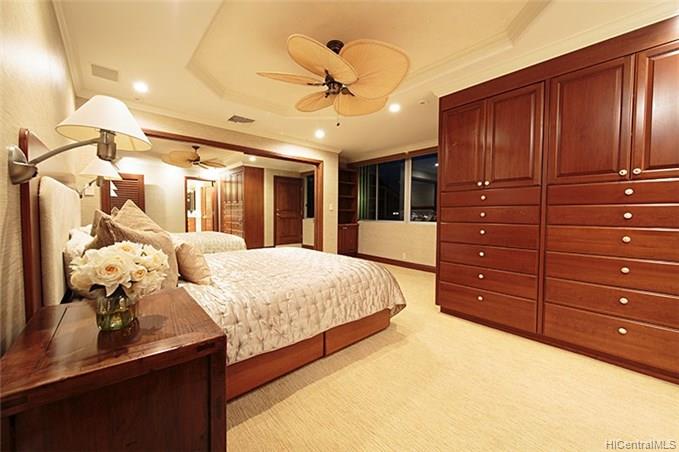 2969 Kalakaua Avenue  Unit 1201