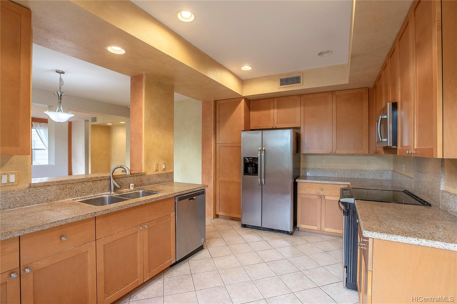 520 Lunalilo Home Road  Unit V3403