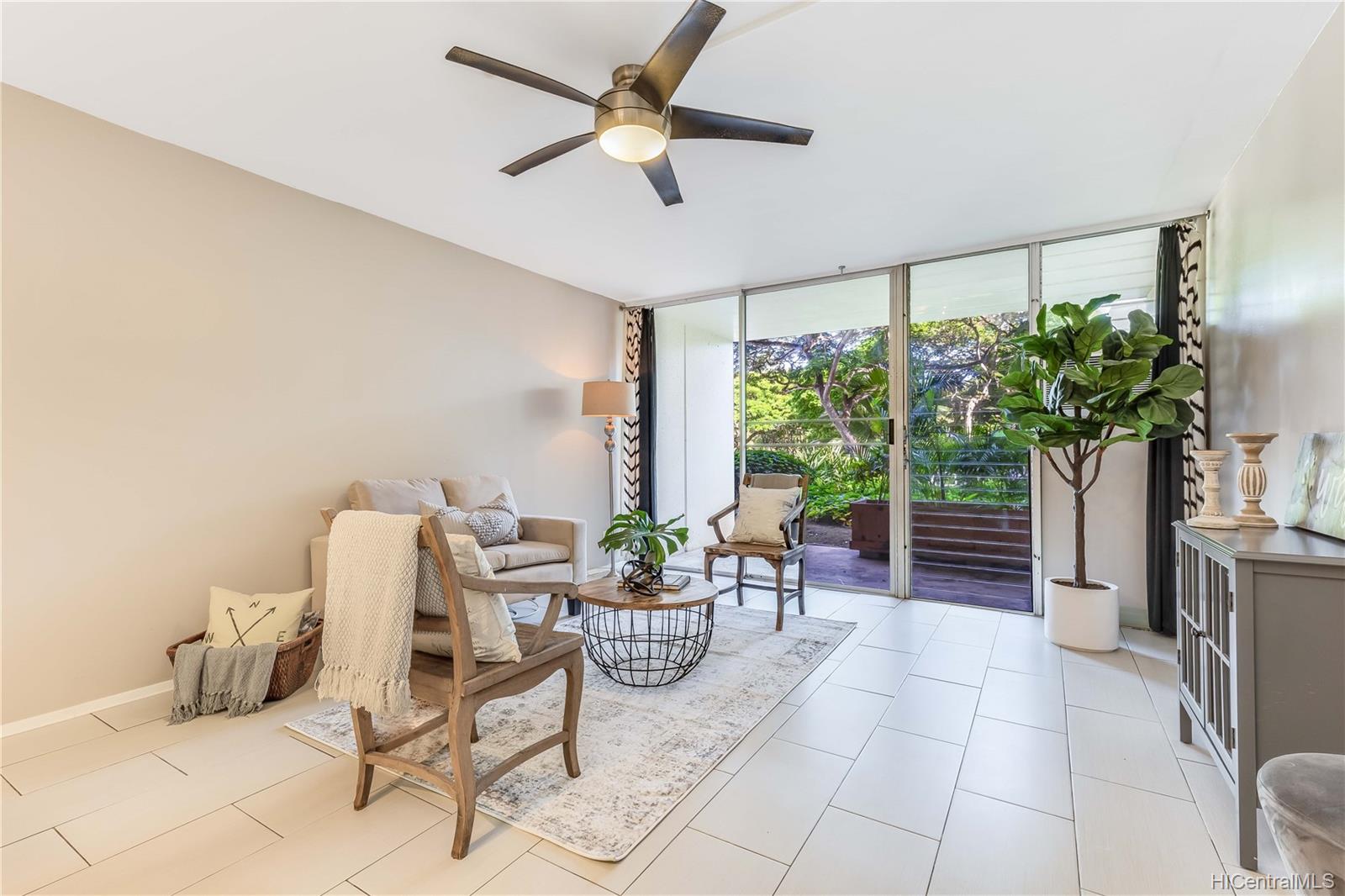 95-061 Waikalani Drive  Unit D104
