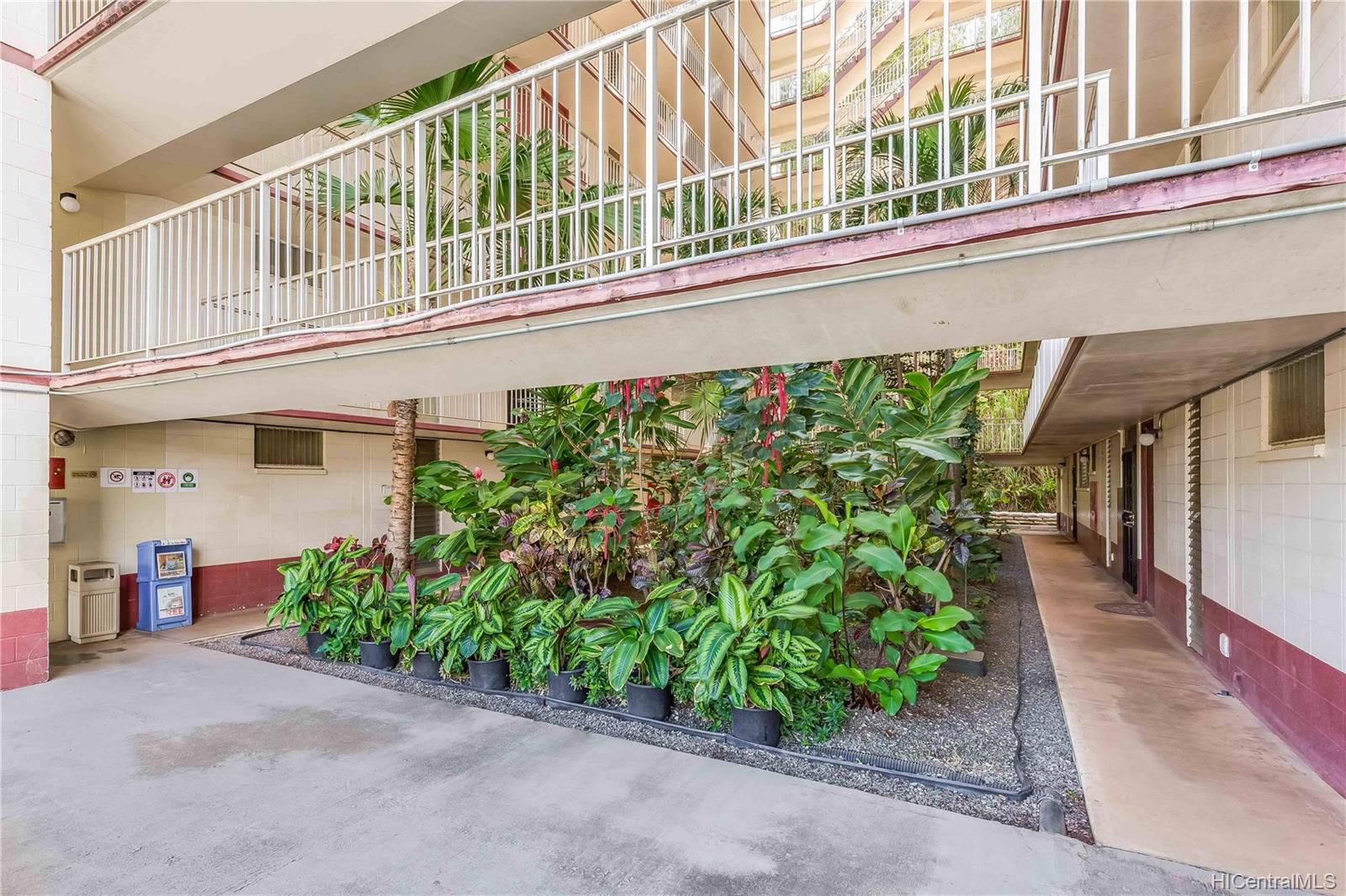 95-061 Waikalani Drive  Unit D104