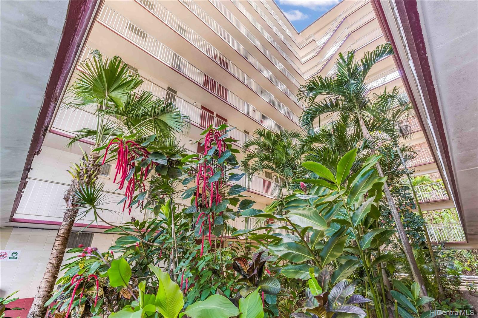 95-061 Waikalani Drive  Unit D104
