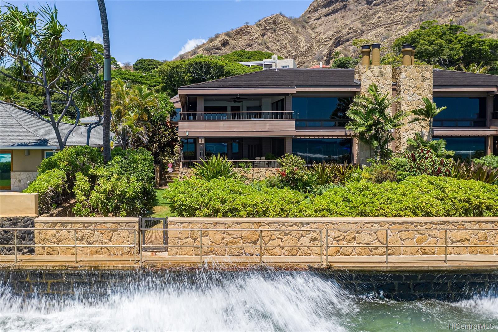 3165 Diamond Head Road  Unit D