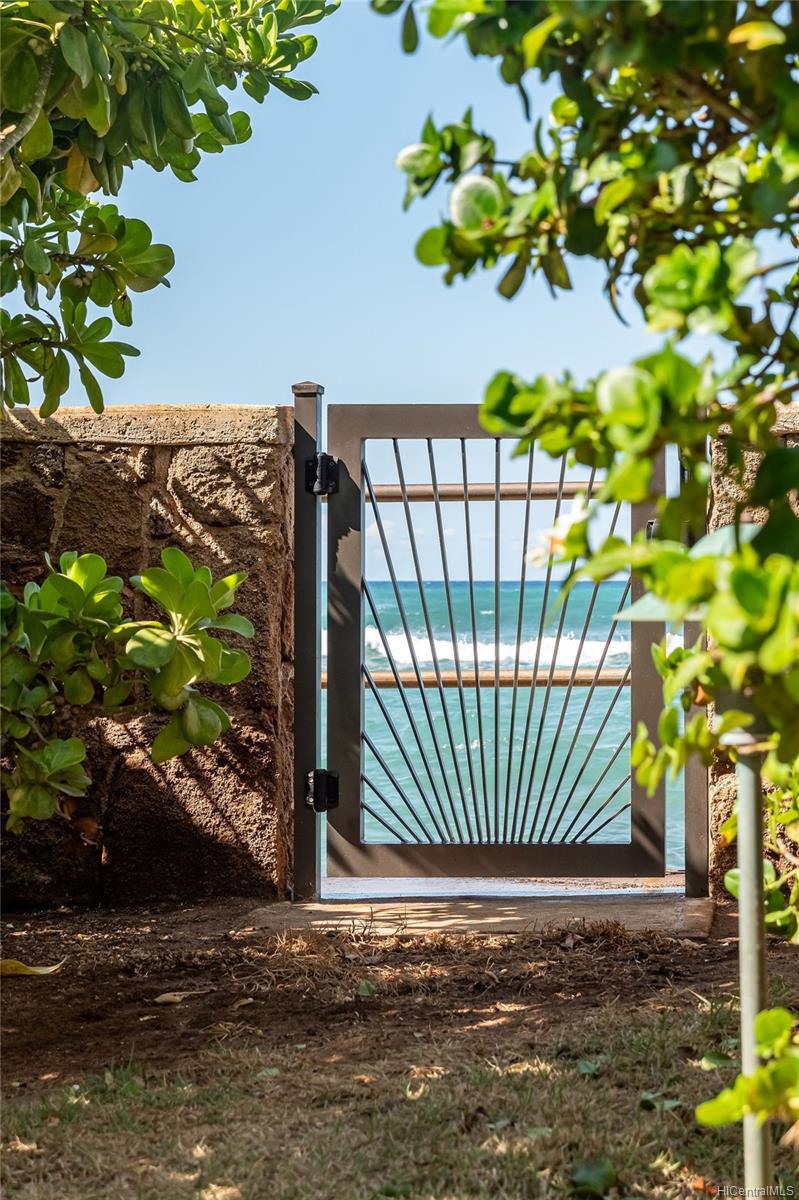 3165 Diamond Head Road  Unit D