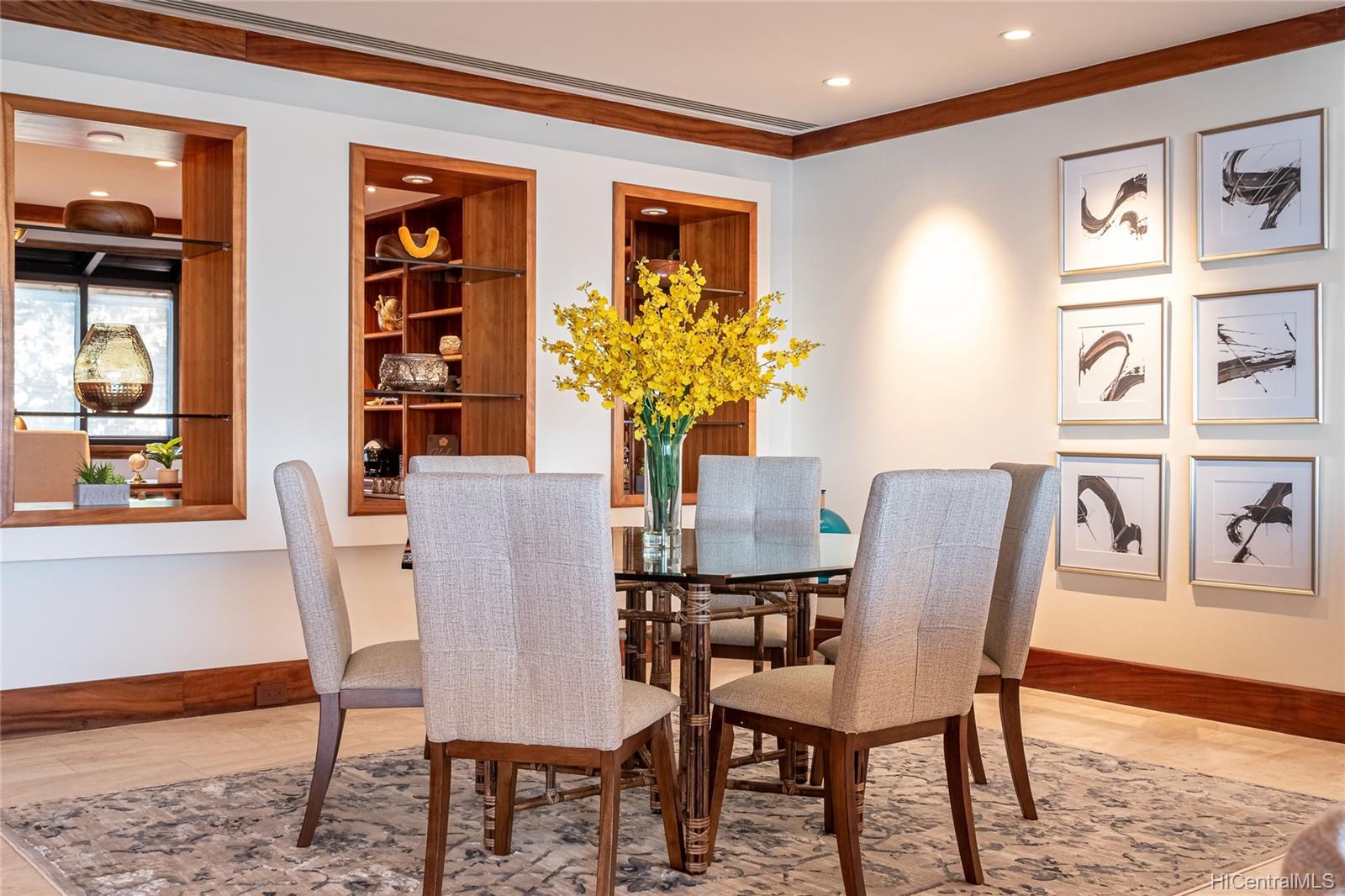 3165 Diamond Head Road  Unit D