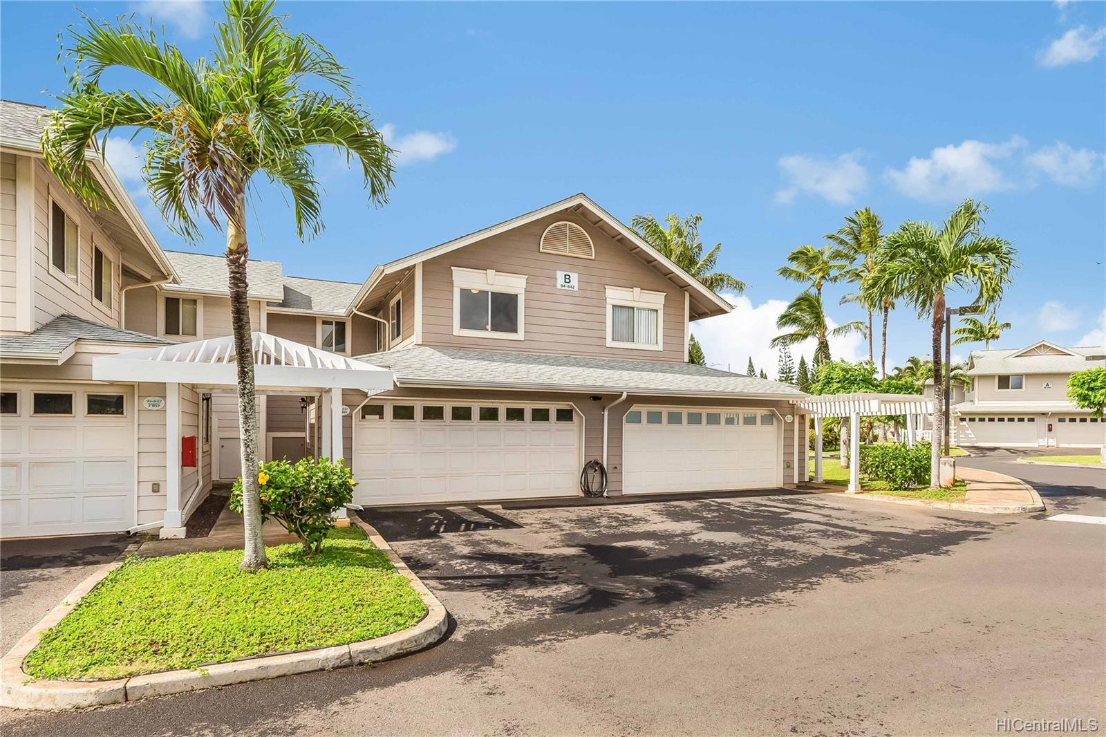 Village On The Green 2b 94642 Lumiauau Street Unit B3 Waipahu HI 96797