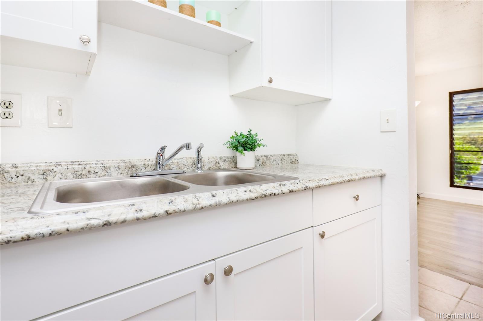 87-118 Helelua Street  Unit B306
