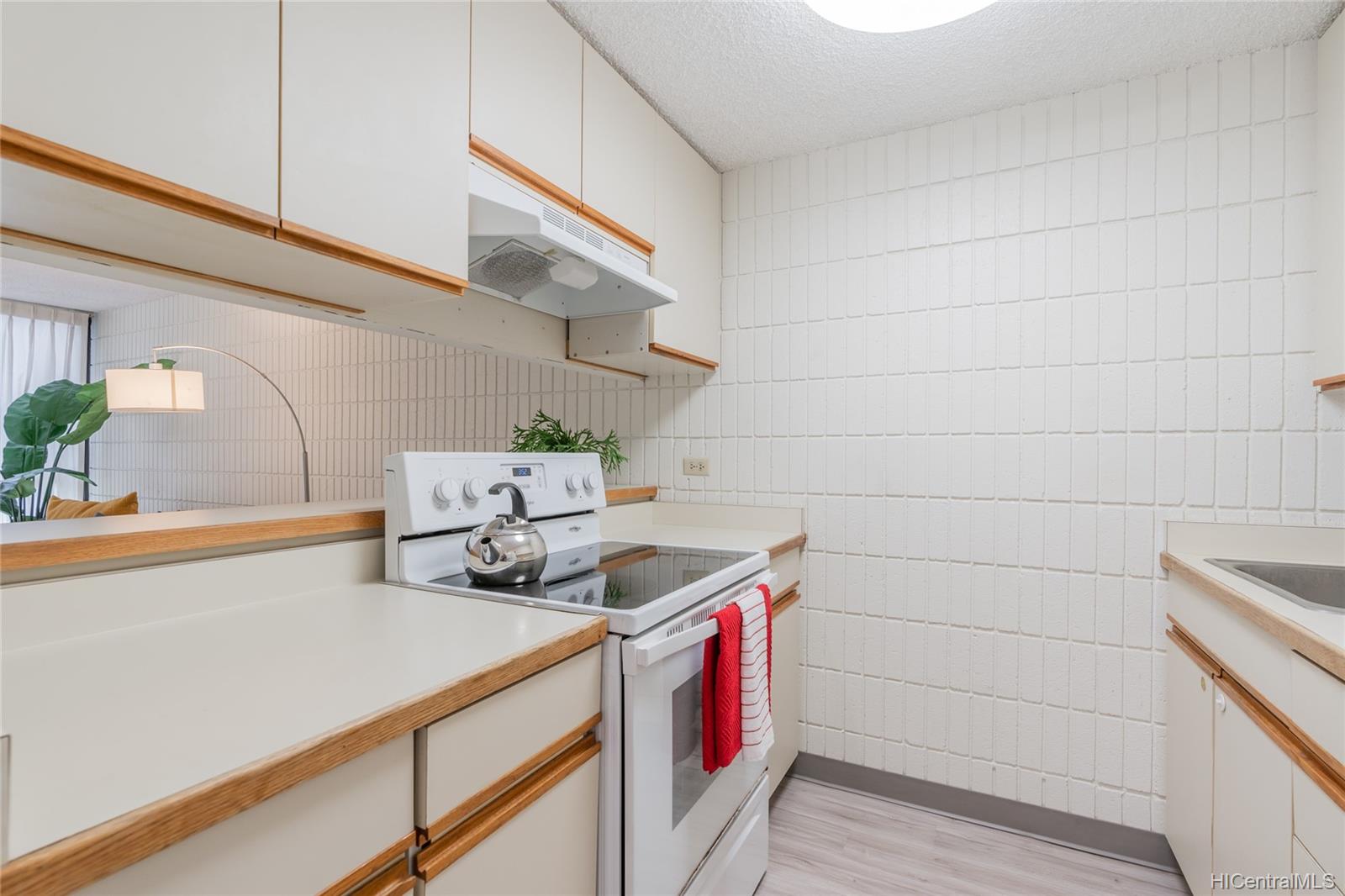 855 Makahiki Way  Unit 207