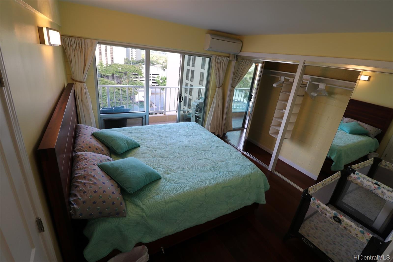 303 Liliuokalani Avenue  Unit 1104