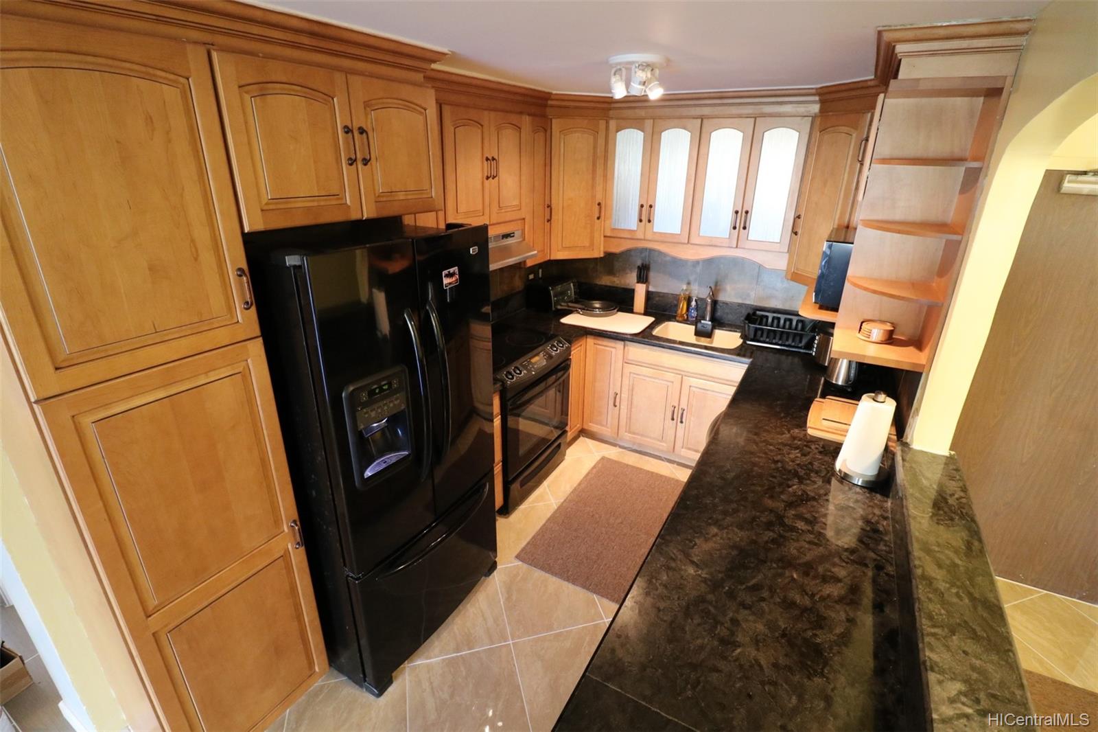 303 Liliuokalani Avenue  Unit 1104