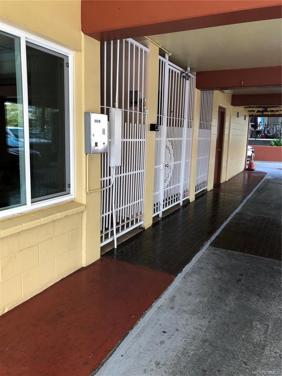 303 Liliuokalani Avenue  Unit 1104