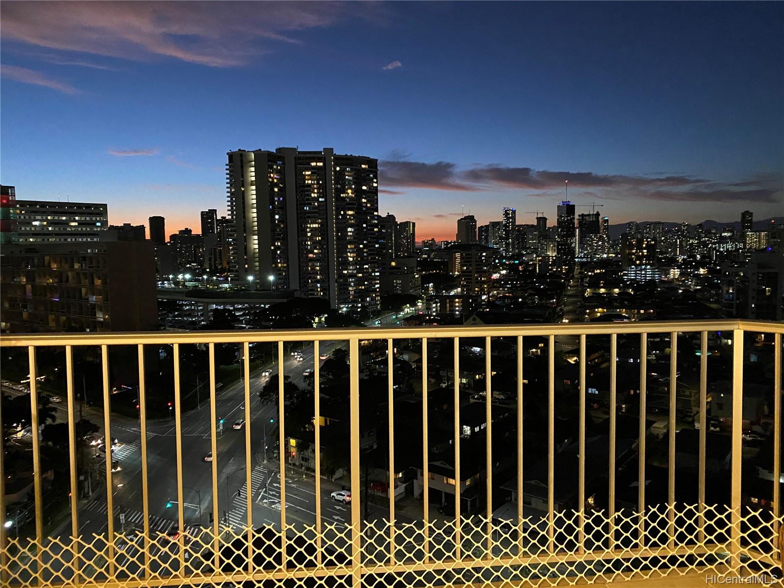 2474 Kapiolani Boulevard  Unit 1701