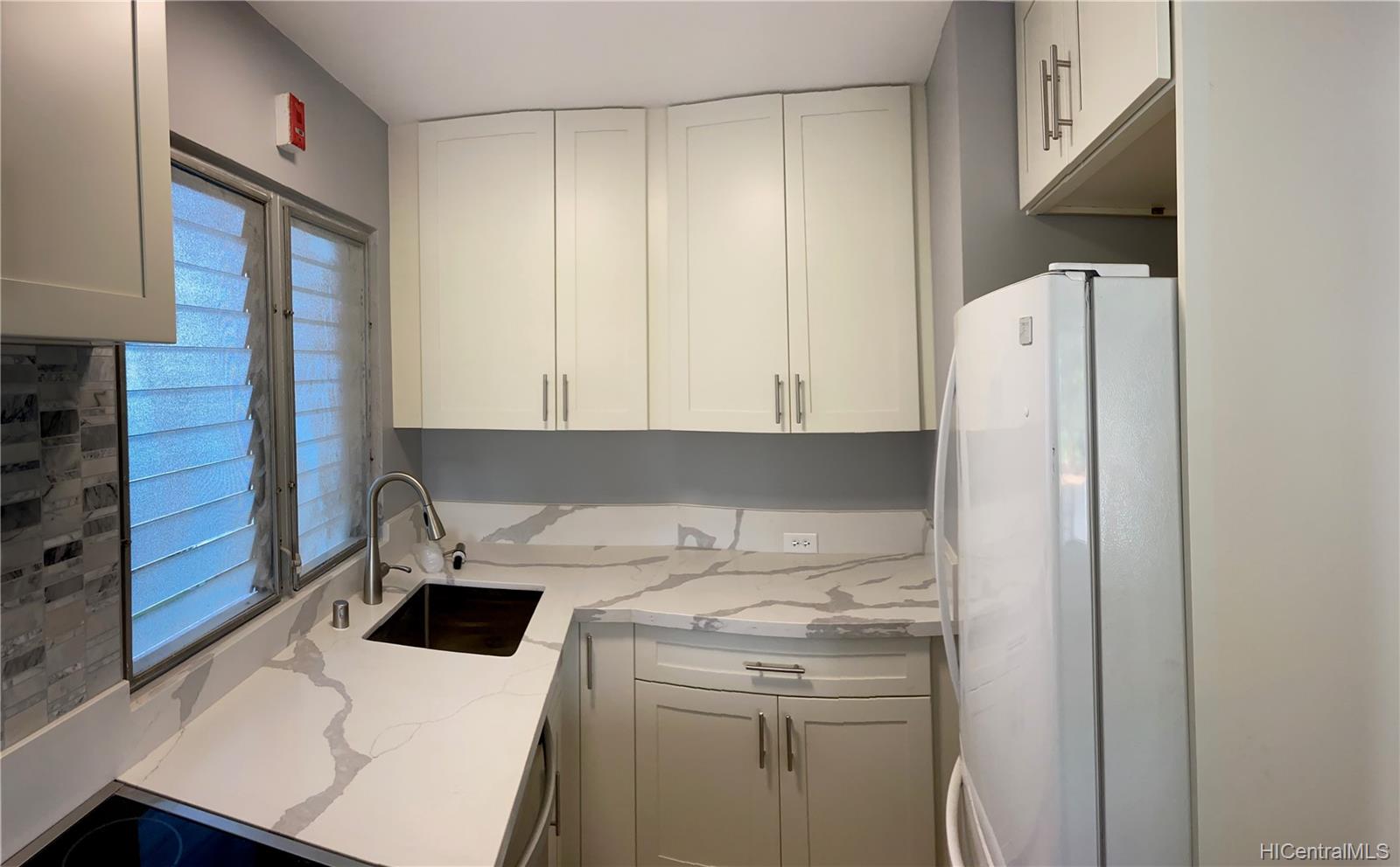 2957 Kalakaua Avenue  Unit 415