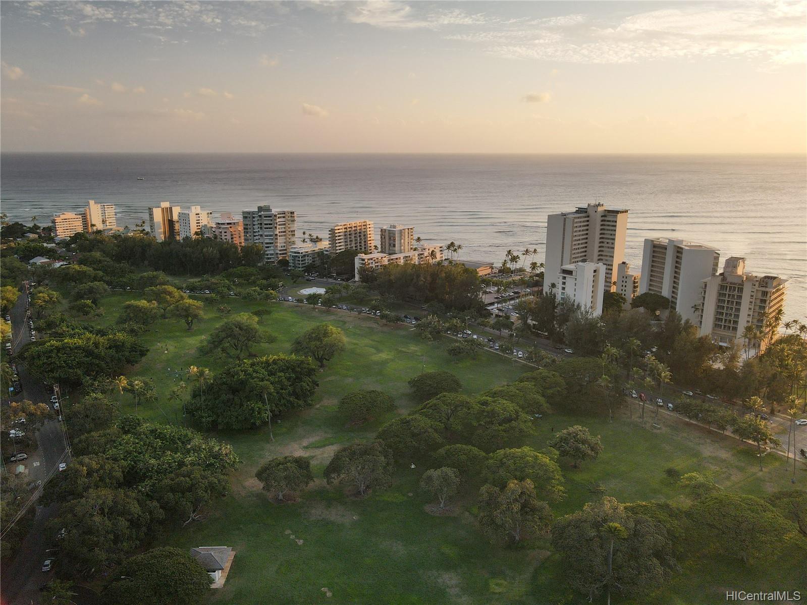 2957 Kalakaua Avenue  Unit 415