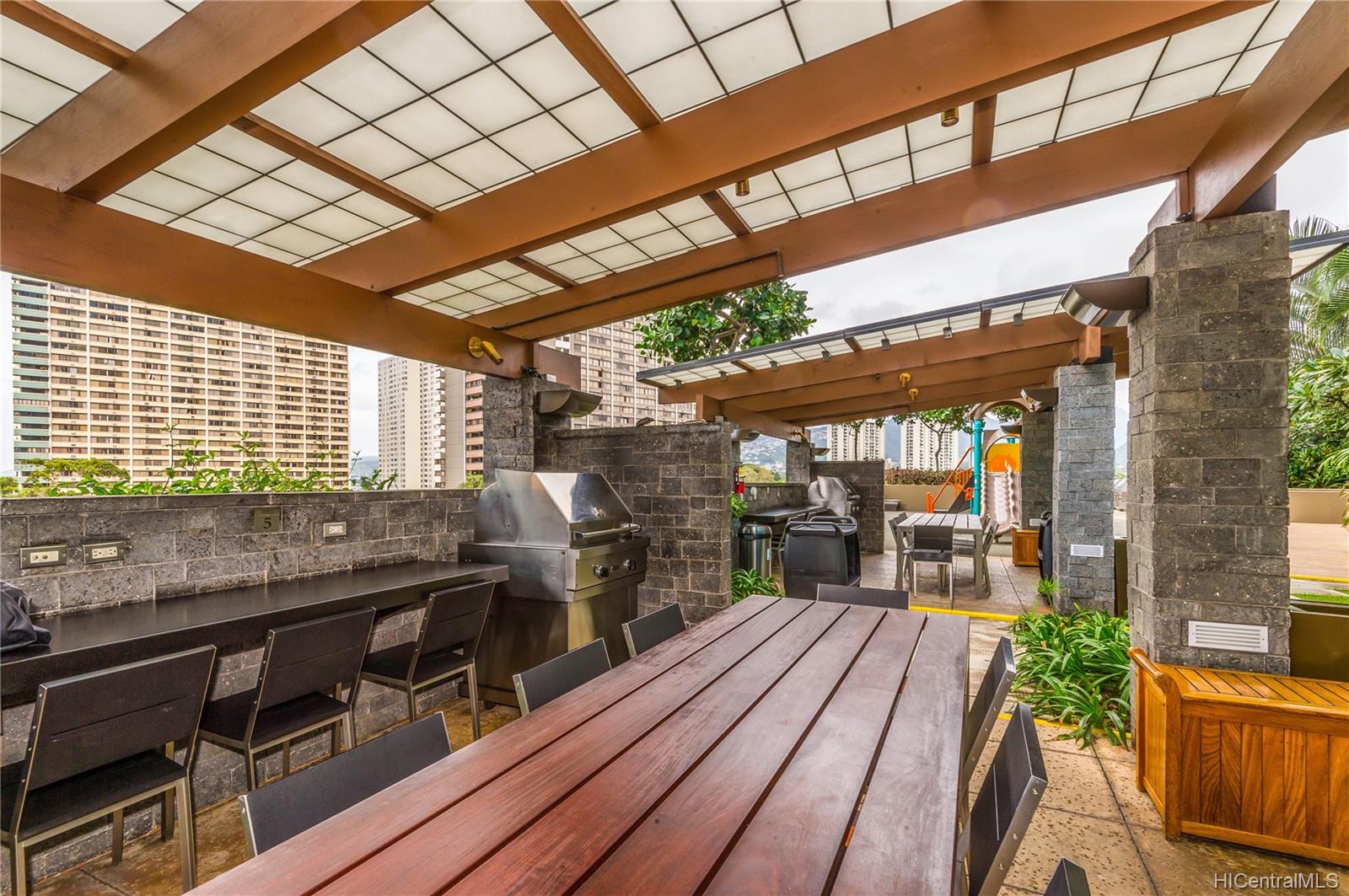 1200 Queen Emma Street  Unit PH 3901