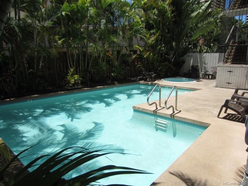 1867 Kaioo Drive  Unit 404