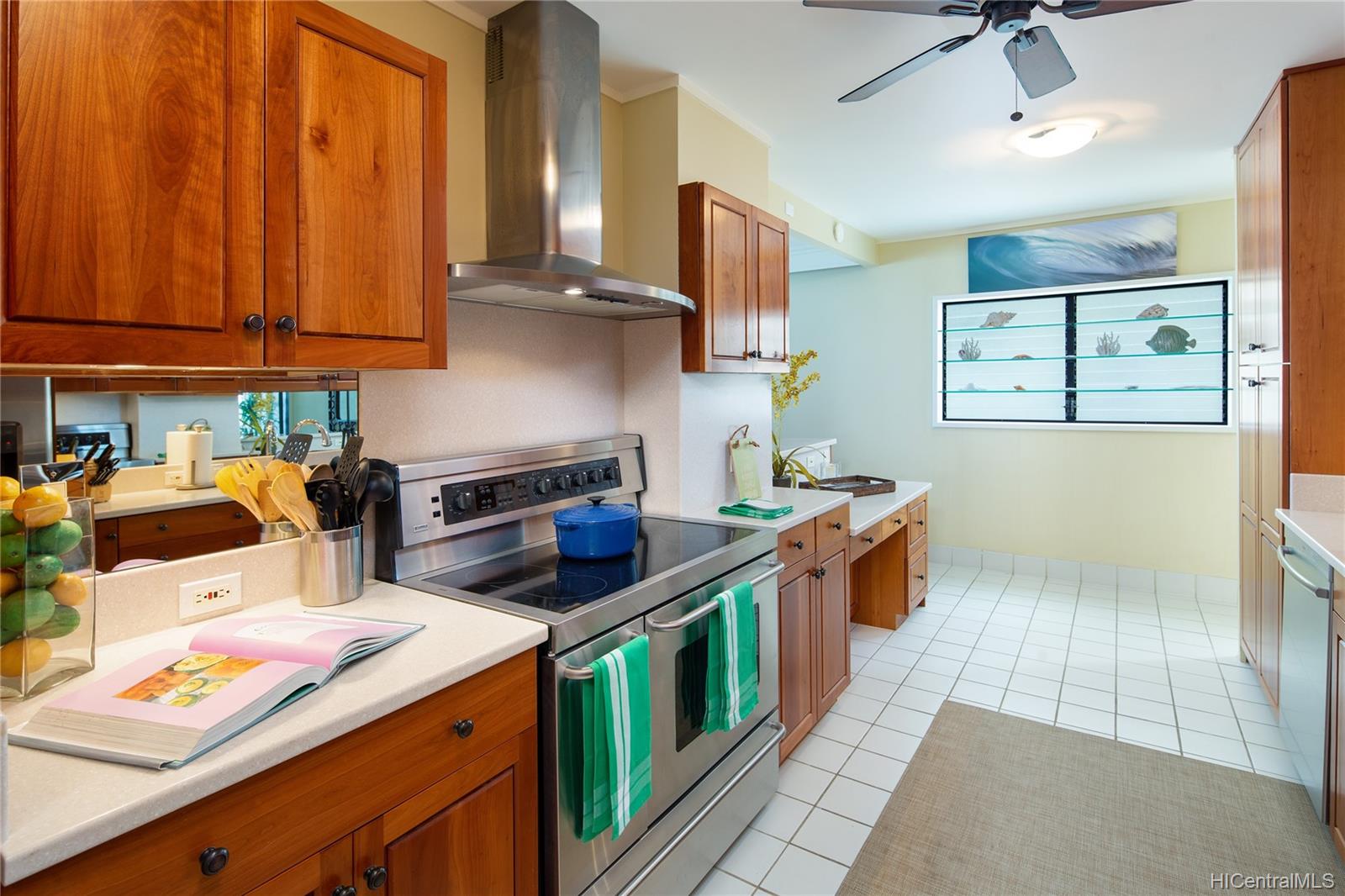 3003 Kalakaua Avenue  Unit 5A