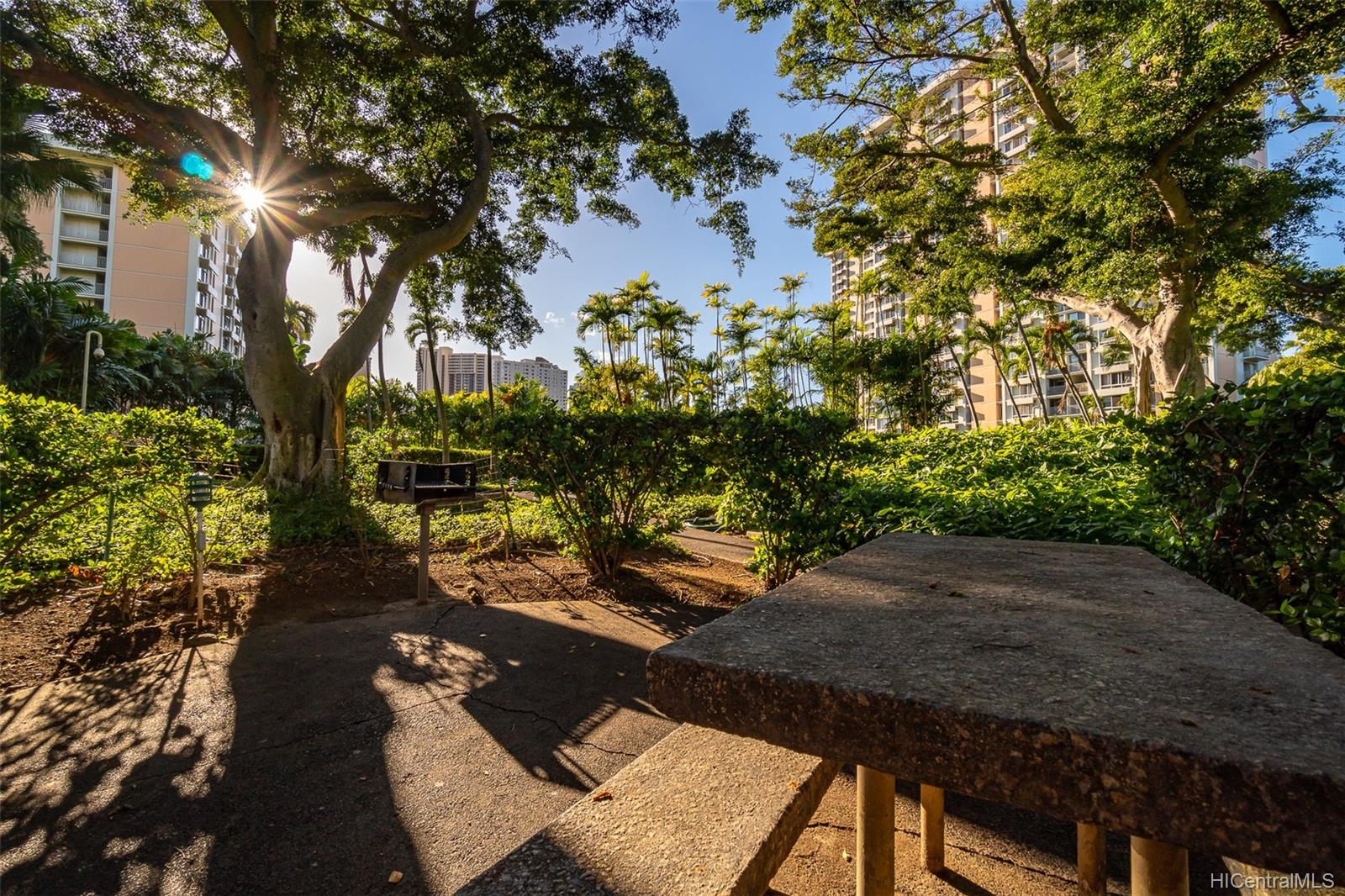 1511 Nuuanu Avenue  Unit 1223