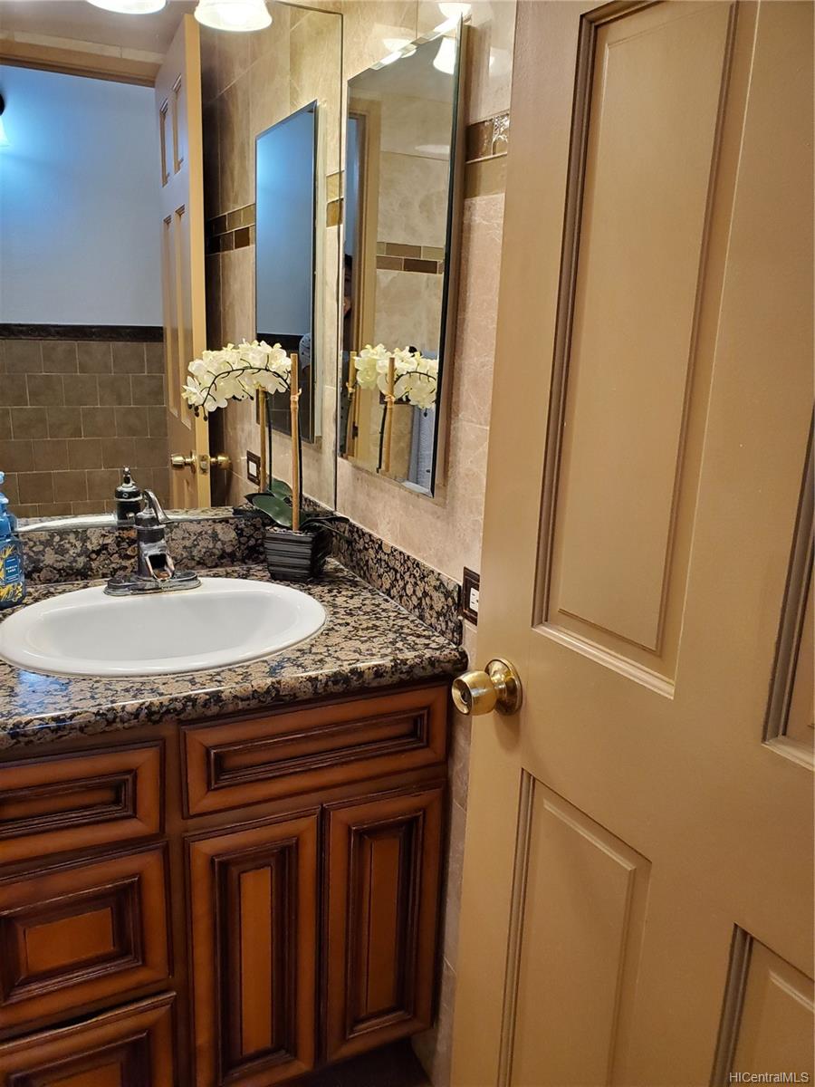 2752 Kaaha Street  Unit 309