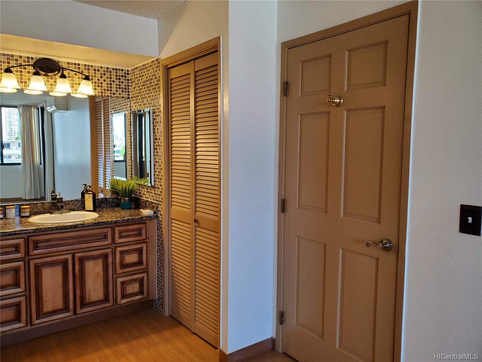 2752 Kaaha Street  Unit 309