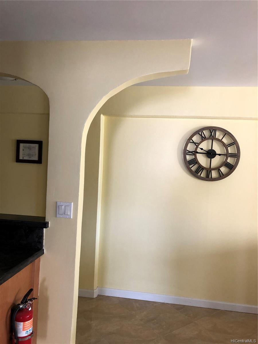 303 Liliuokalani Avenue  Unit 1104
