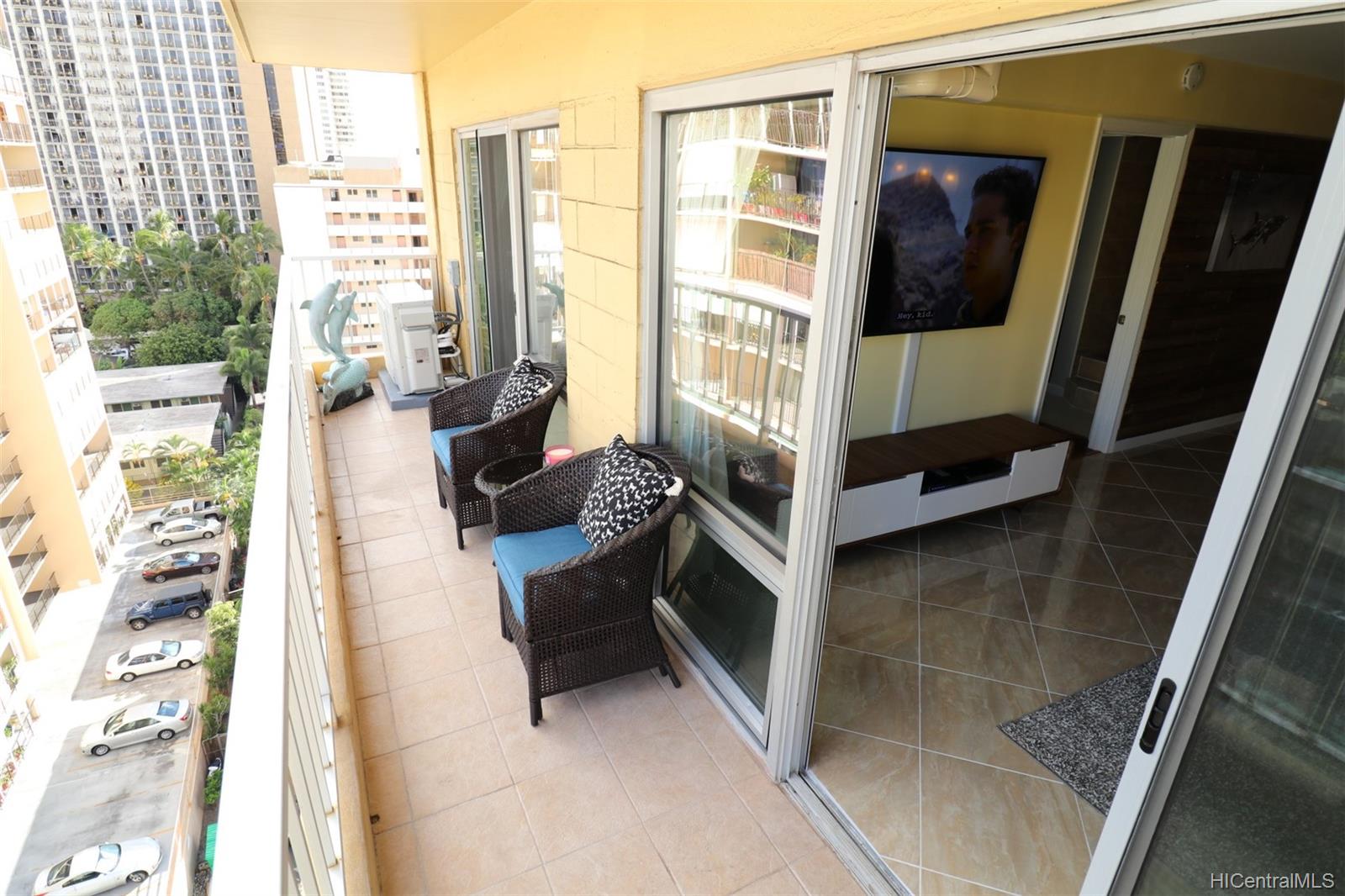 303 Liliuokalani Avenue  Unit 1104