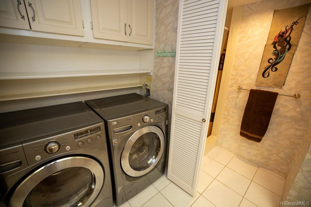 555 Hahaione Street  Unit 9F