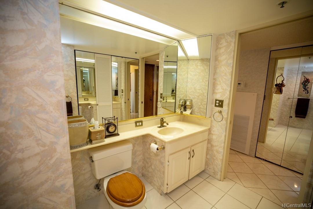 555 Hahaione Street  Unit 9F
