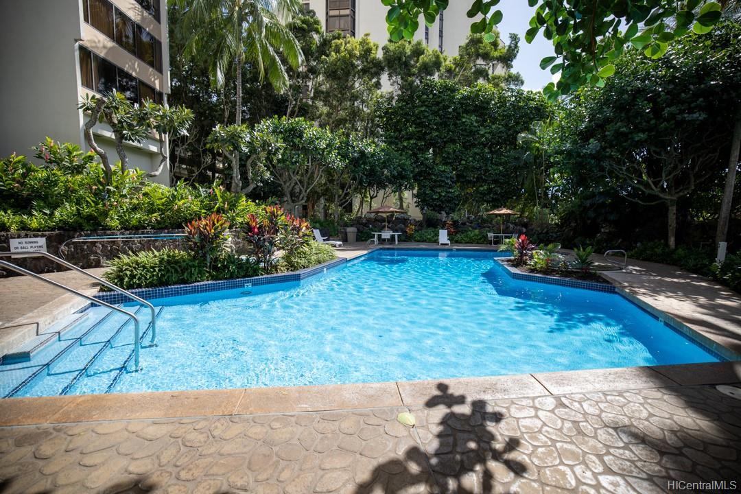 555 Hahaione Street  Unit 9F