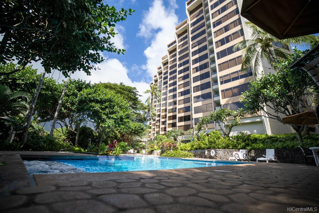 555 Hahaione Street  Unit 9F