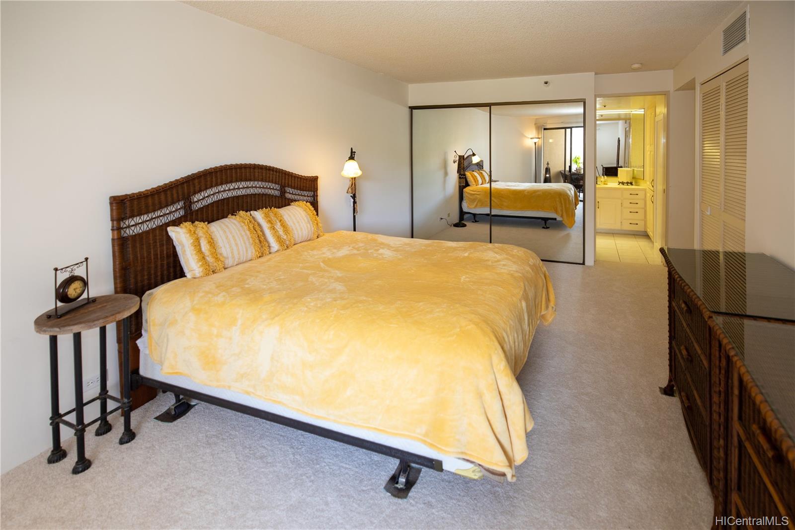 555 Hahaione Street  Unit 9F