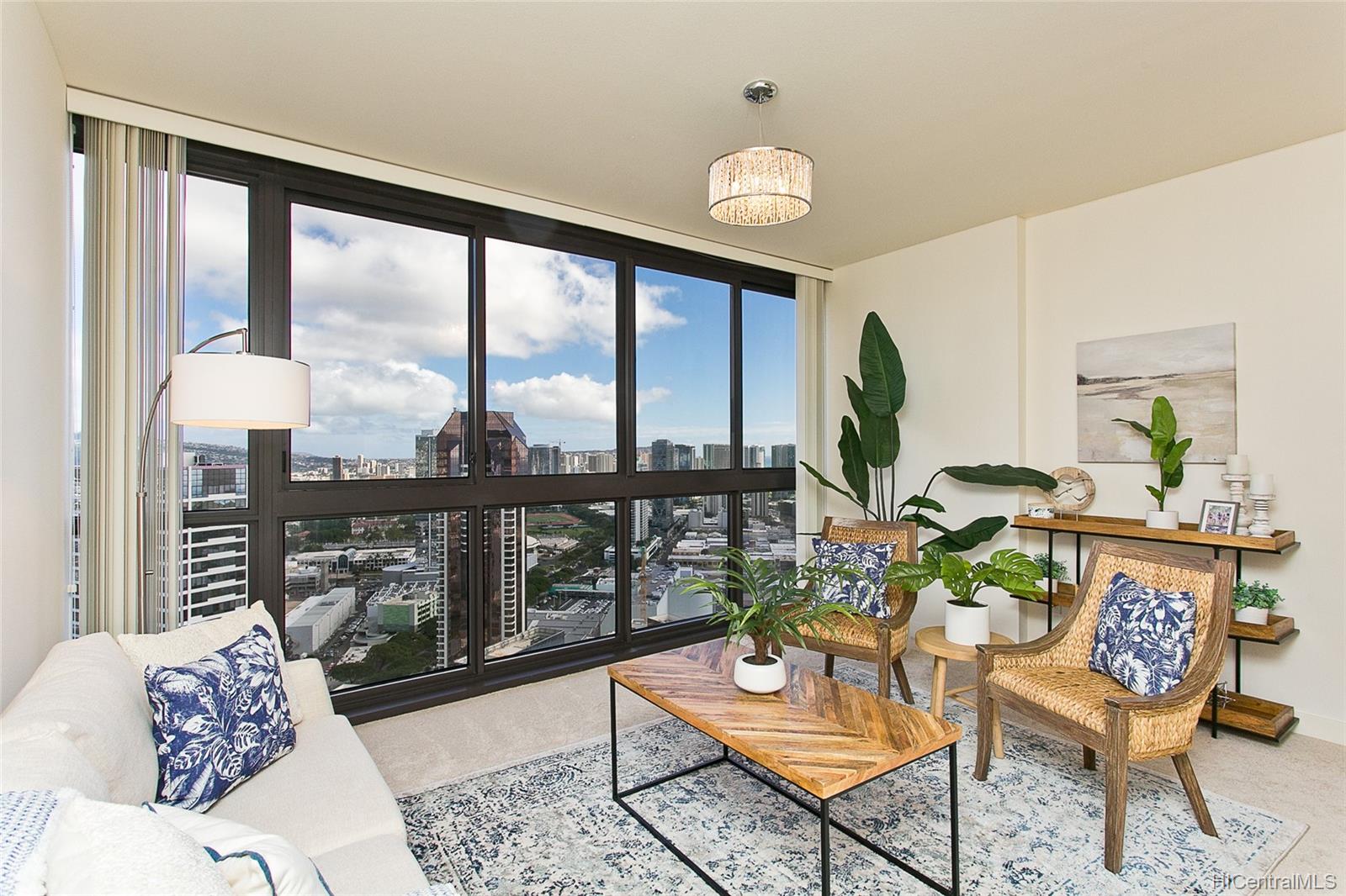 600 Queen Street  Unit 4005