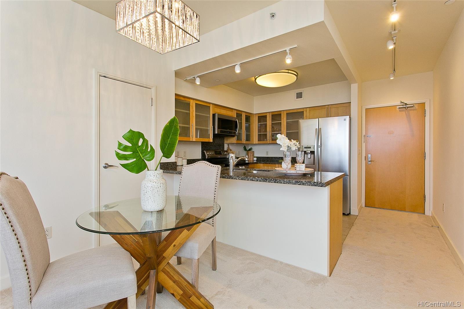 600 Queen Street  Unit 4005