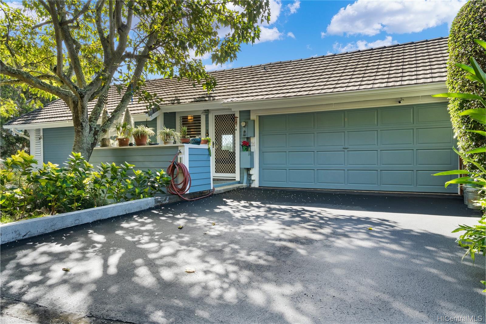 99969 Aiea Heights Drive Unit V Aiea HI 96701 sold on 03252021