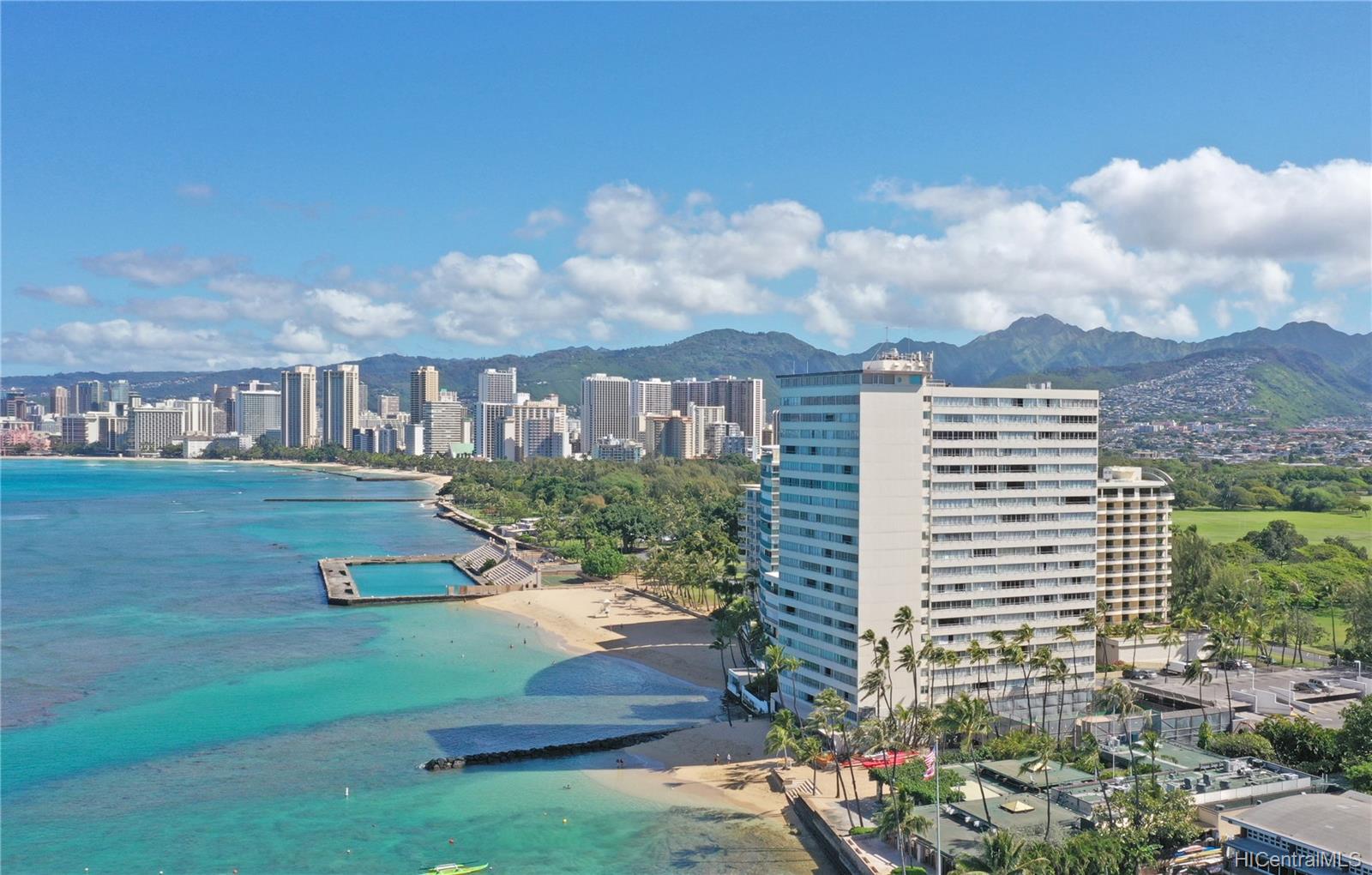2895 Kalakaua Avenue  Unit 207