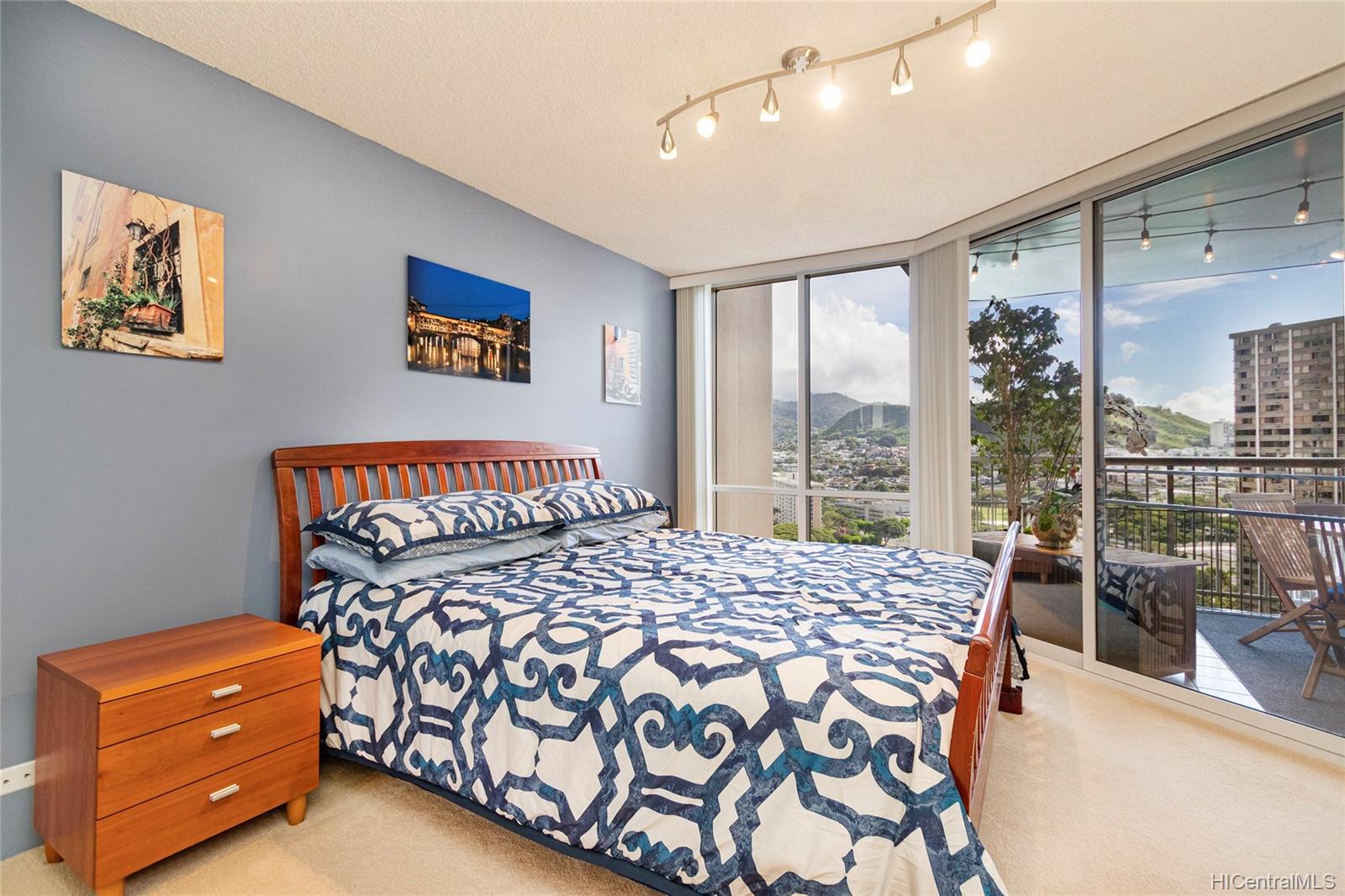 1212 Nuuanu Avenue  Unit 2406
