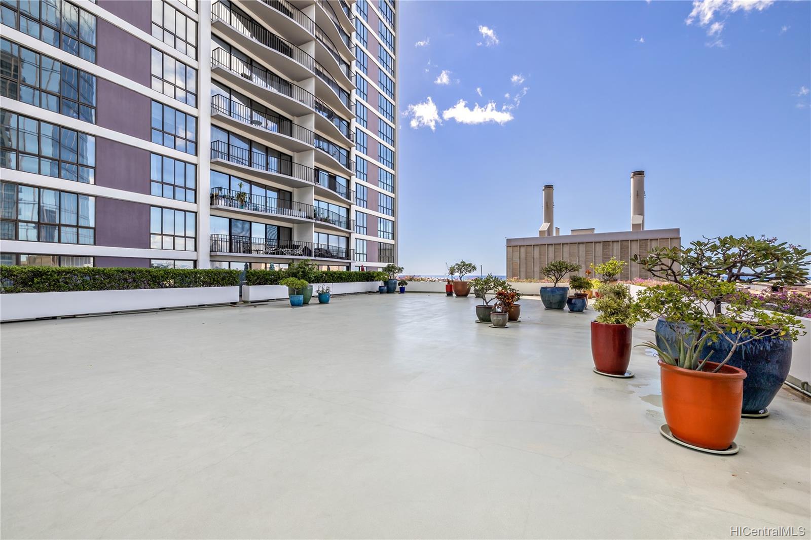 225 Queen Street  Unit 25C