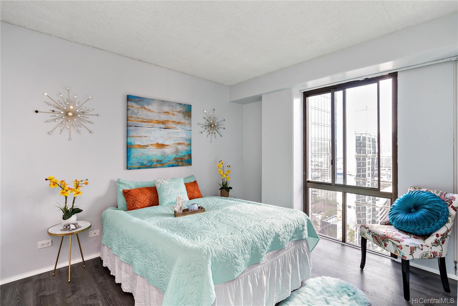 225 Queen Street  Unit 25C