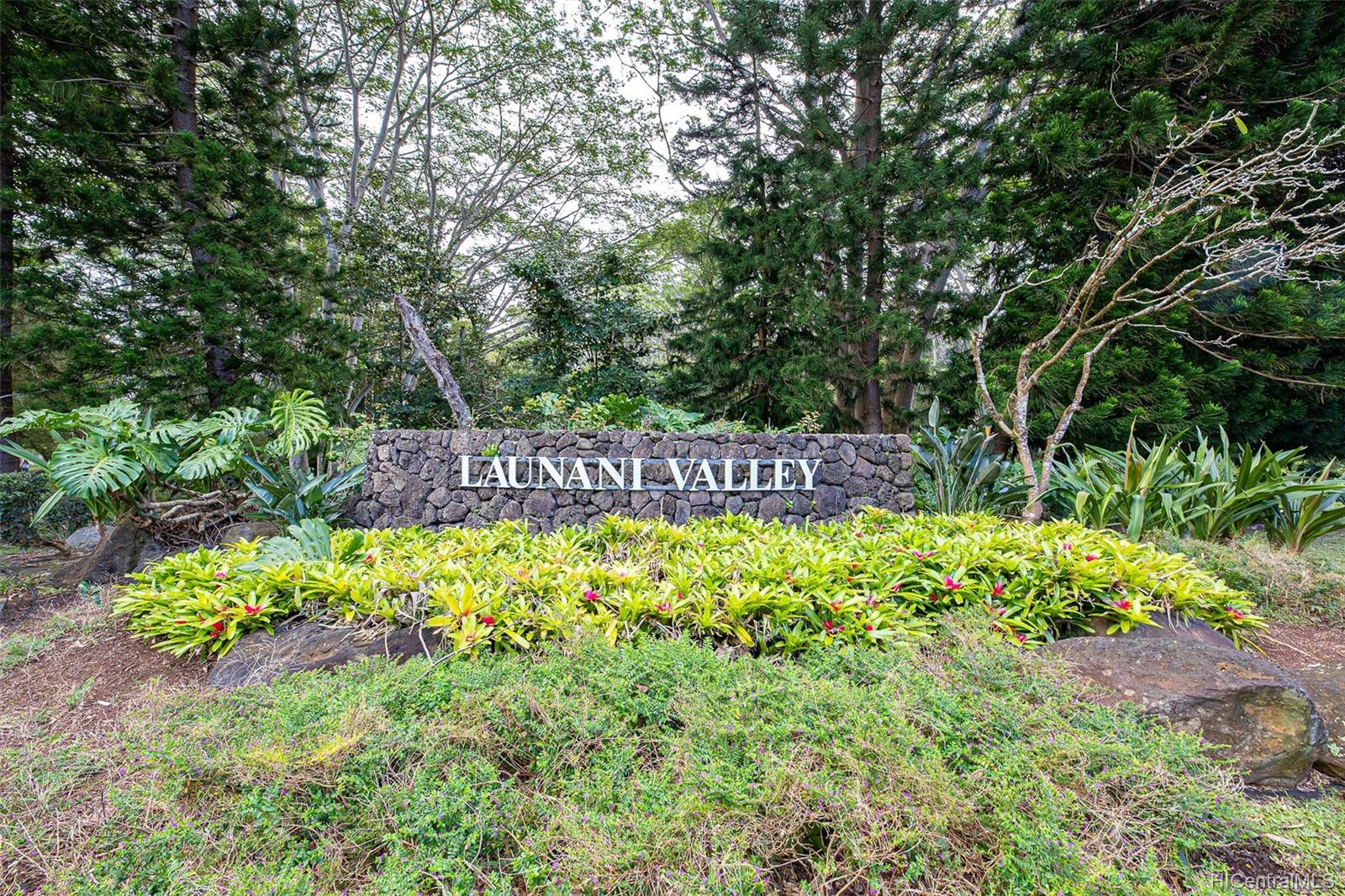 Waikalani Woodlands 95273 Waikalani Drive Unit D803 Mililani HI 96789