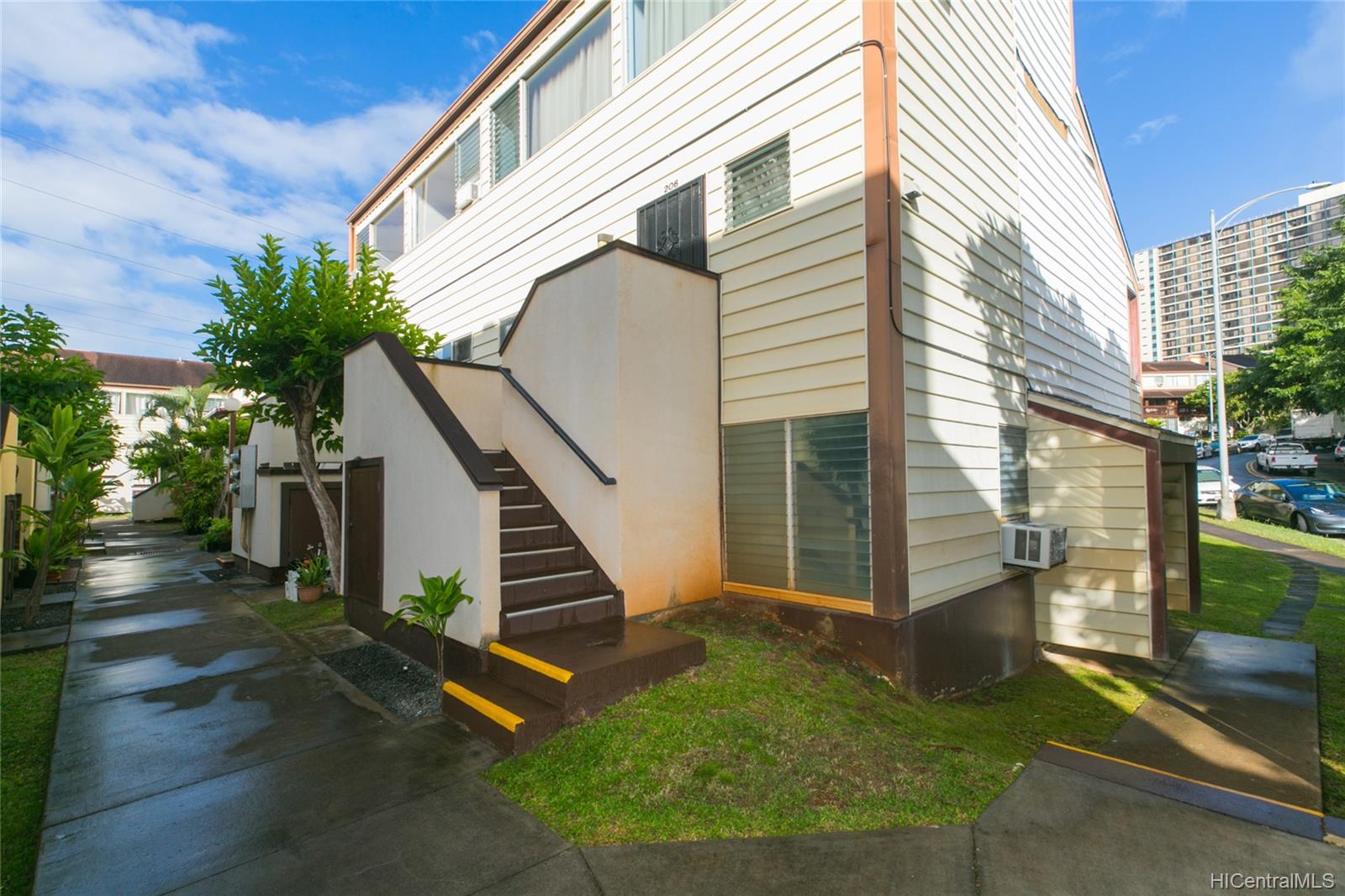 98-360 Koauka Loop  Unit 206