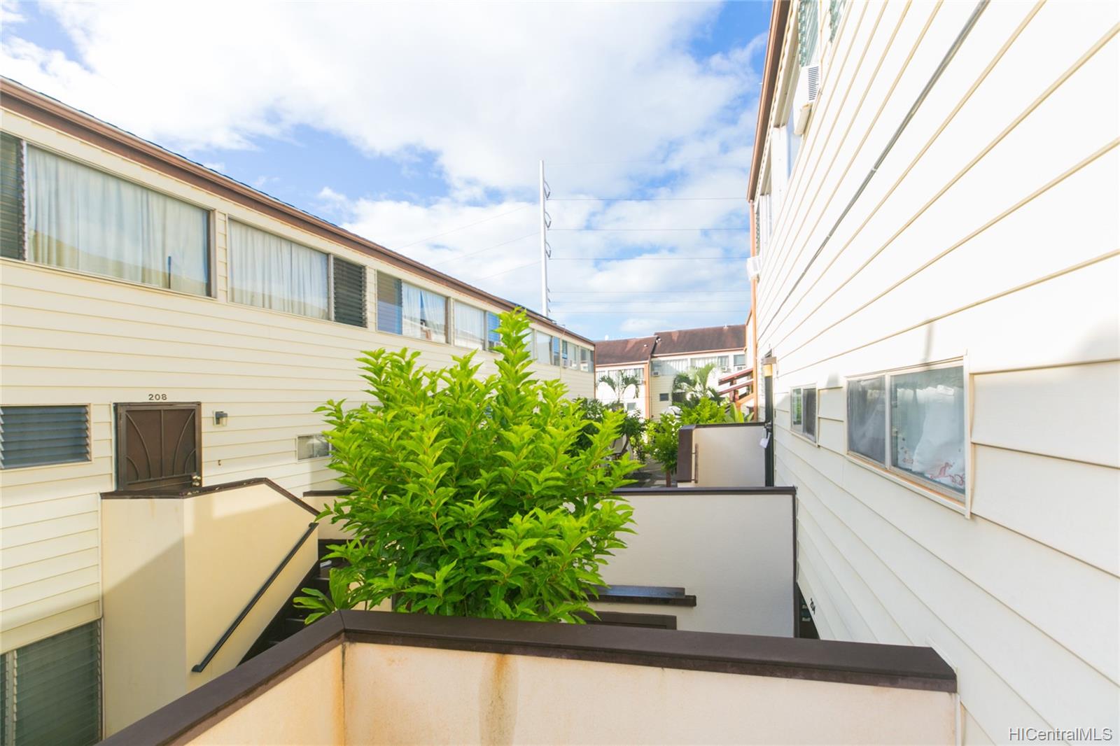 98-360 Koauka Loop  Unit 206
