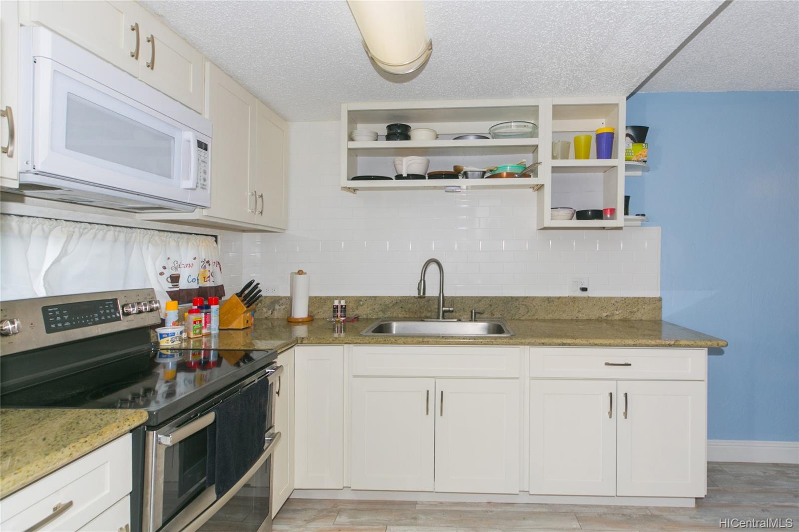 98-360 Koauka Loop  Unit 206
